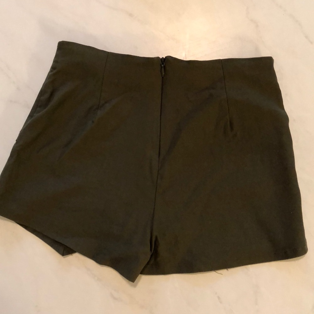 Skort - Picture 2 of 2